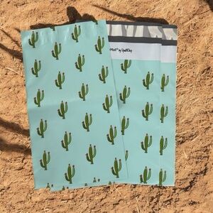 (10) 6x9 Cactus Poly Mailers